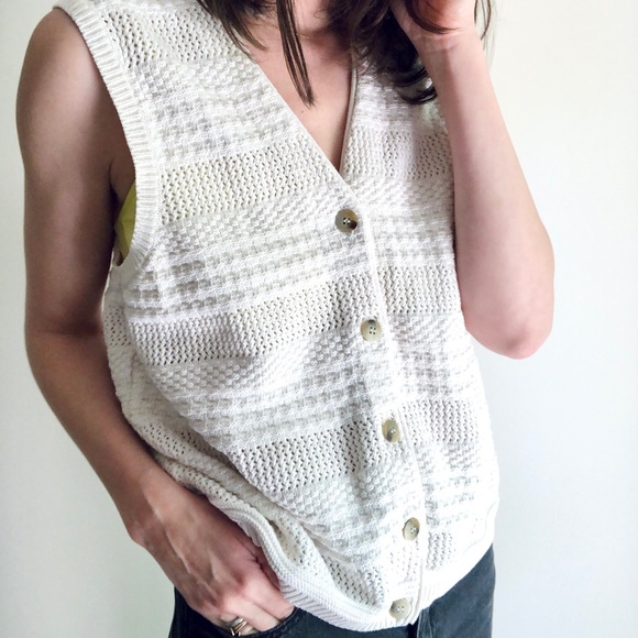 Vintage cream knit vest - Picture 6 of 13
